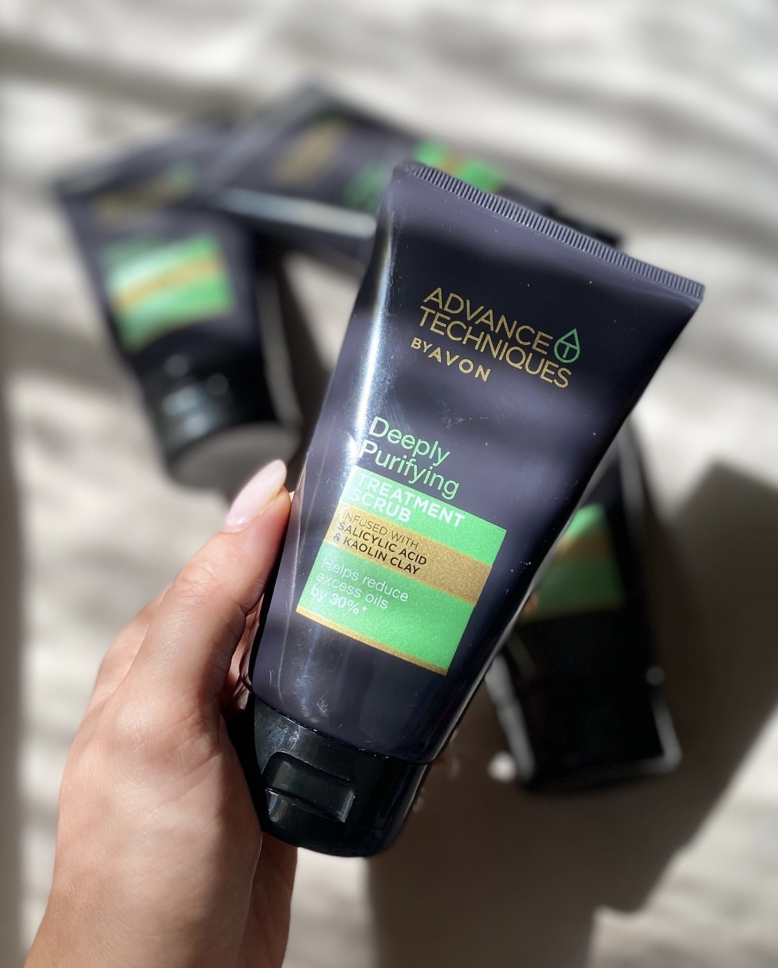 اسکراب ضدچربی کف سر Avon امریکا