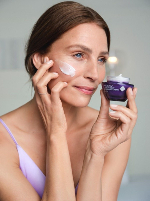 کرم شب بازسازی و لیفت کنندهAvon امریکامدل Anew Platinum